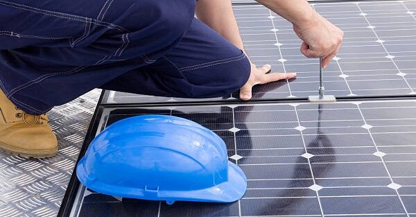 Installing Solar Panels in Darwin