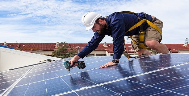installing solar panels in Flynn NT